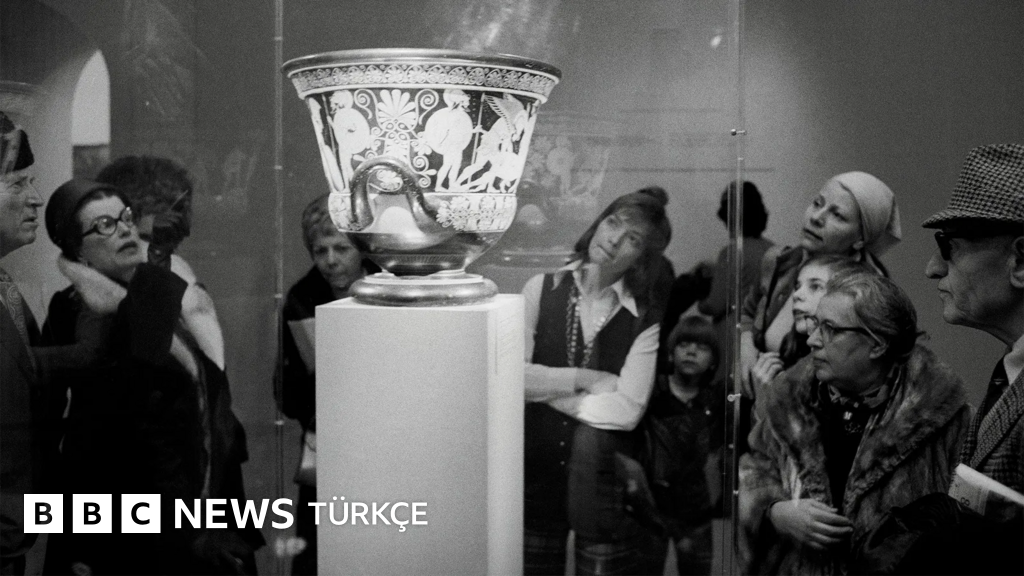 1970'lerde bir vazo 1,2 milyon dolara satıldı, İtalya'nın mezarları yağmalandı