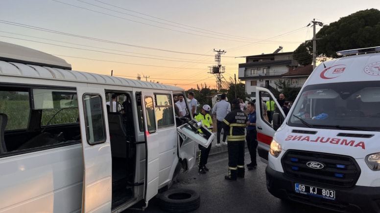 3 aracın karıştığı trafik kazası: 1 ölü, 8 yaralı - Görsel 1