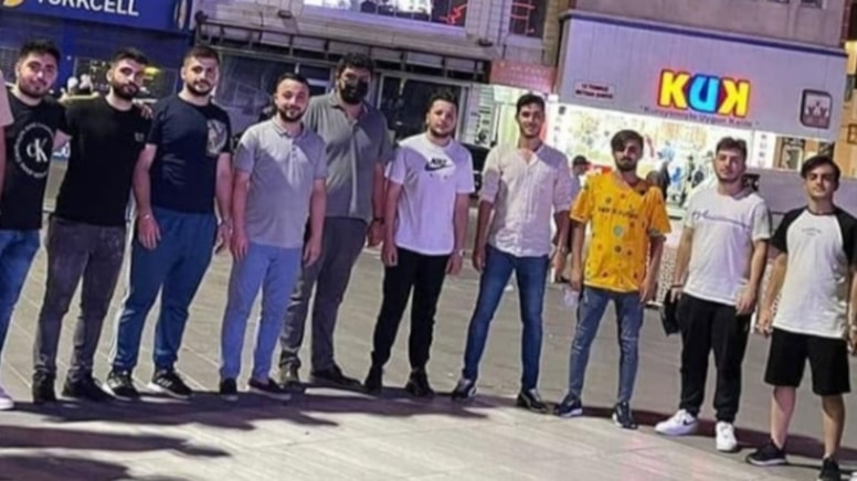 5 yıl önce sokaklara AKP bayrağı asıyordu, şimdi Türkiye'nin en zenginleri arasında - Görsel 1
