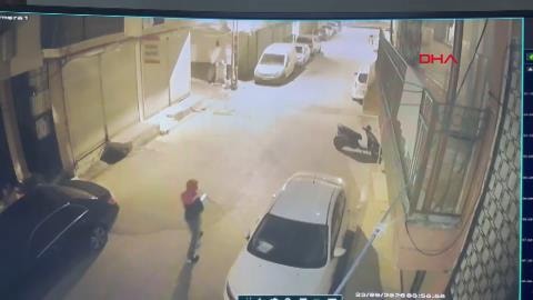 Adana’da aynı ailenin araçlarına iki gün üst üste silahlı saldırı: "Can güvenliğimiz yok, evimizde yatıp kalkamıyoruz"