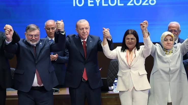 AKP'ye geçmeye hazırlanan başkanı terletecek arşiv - Görsel 2