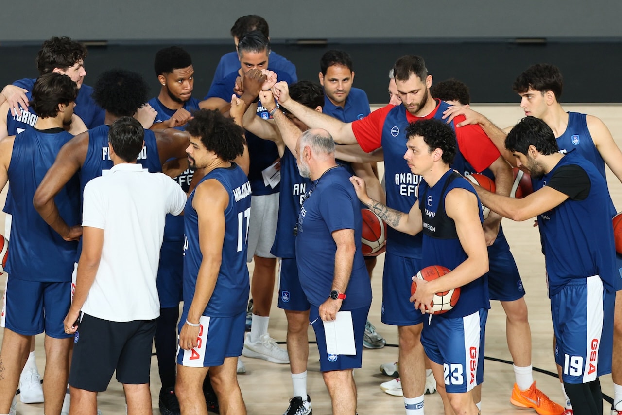 Anadolu Efes, yeni sezon startını verdi