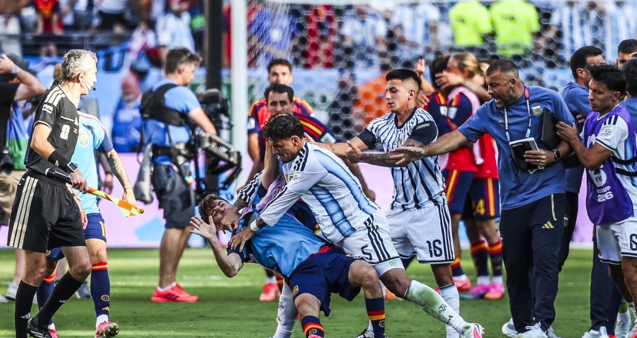Arjantin, İngiltere’nin ardından İspanya karşısında da futbolun canına okudu! Kupayı kaybettiler, nefret kazandılar - Görsel 1