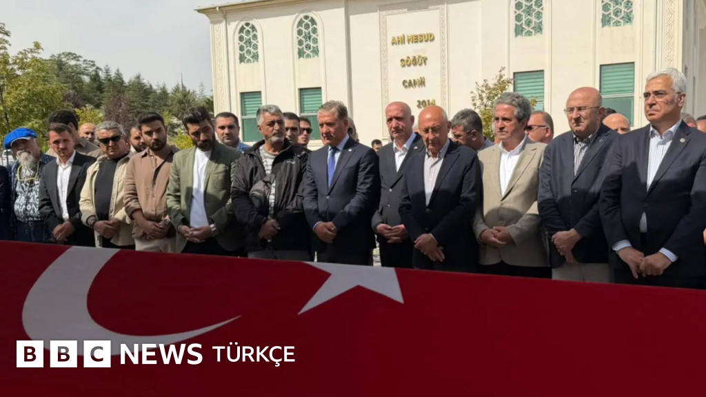 AYM önünde eylem yapan emekli polis memuru Ali Şekeroğlu hayatını kaybetti