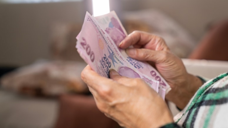 AYM’den emeklilere seyyanen zam sinyali - Görsel 1