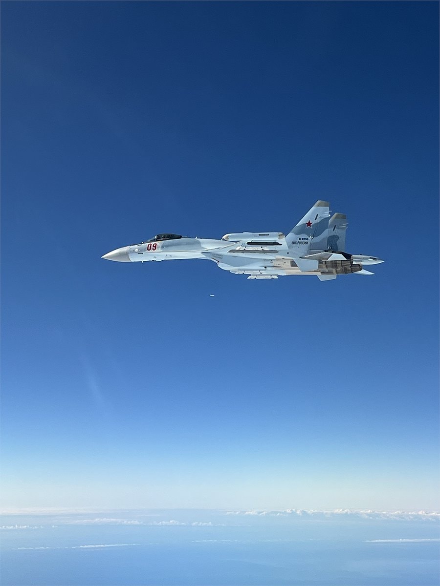 Baltıklar'da Rus uçak alarmı: Türk F-16'lar NATO'dan İtalyan, Finlandiyalı ve İsveçli savaş uçaklarıyla havalandı - Görsel 3
