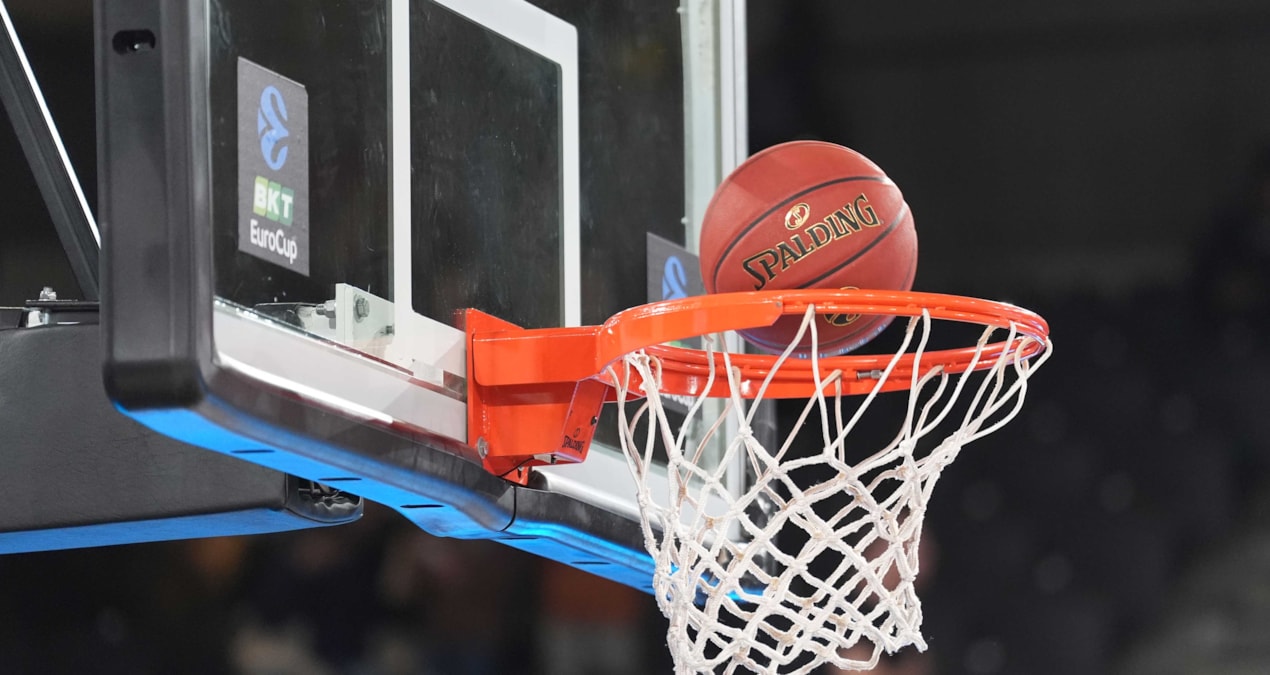 Basketbolda kurallar sil baştan, 3 sayılık smaç ve 4 sayılık şutlar - Görsel 1