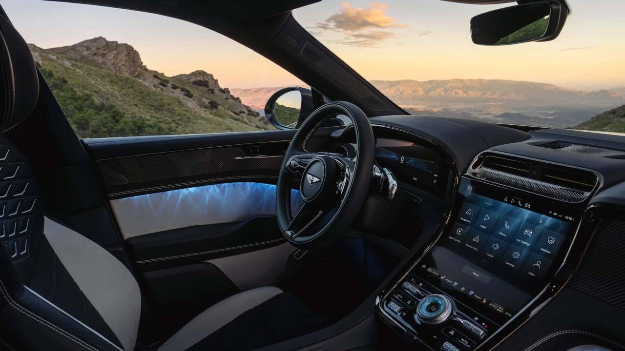 Bentley'nin ilk tam elektrikli SUV'si Torcal tanıtıldı: 888 beygirli S versiyonu 2.8 saniyede 100 km/h'e ulaşıyor