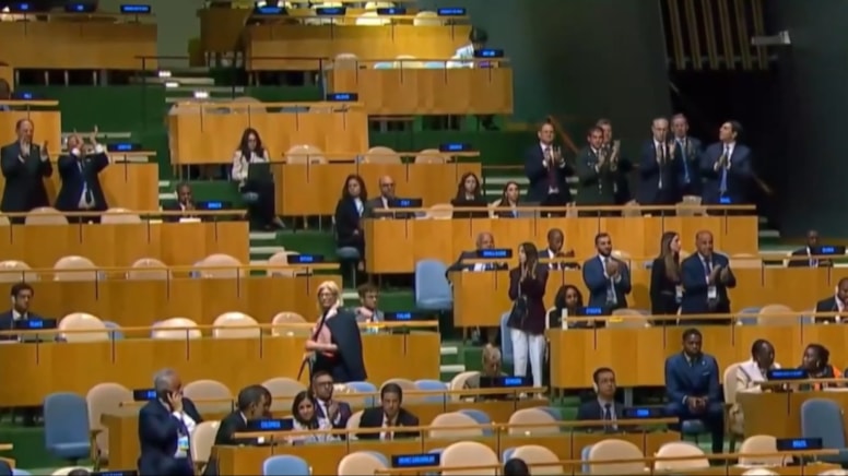 BM Genel Kurulu'nda Netanyahu'ya tarihî diplomatik boykot: Onlarca ülke salonu terk etti, Etiyopya ve Jamaika ayakta alkışladı - Görsel 1
