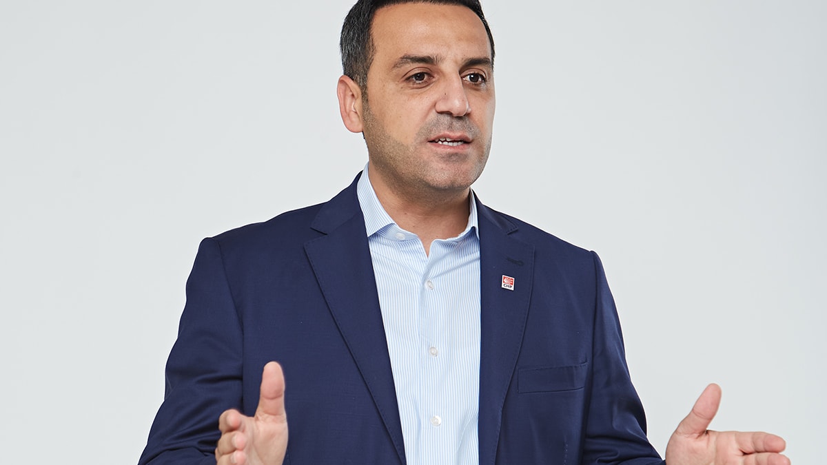 Bu arşiv AKP’ye geçmek isteyen başkanı terletecek