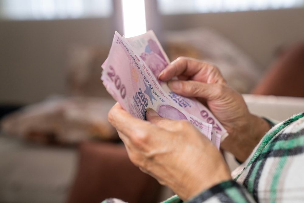 Çalıştıkça emekli maaşını düşüren sistem tartışılıyor
