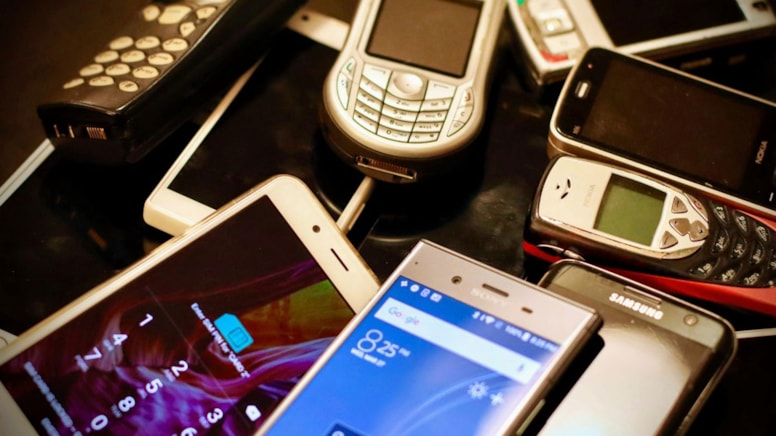 Çekmecenizde duran eski cep telefonları servet kazandırıyor - Görsel 1