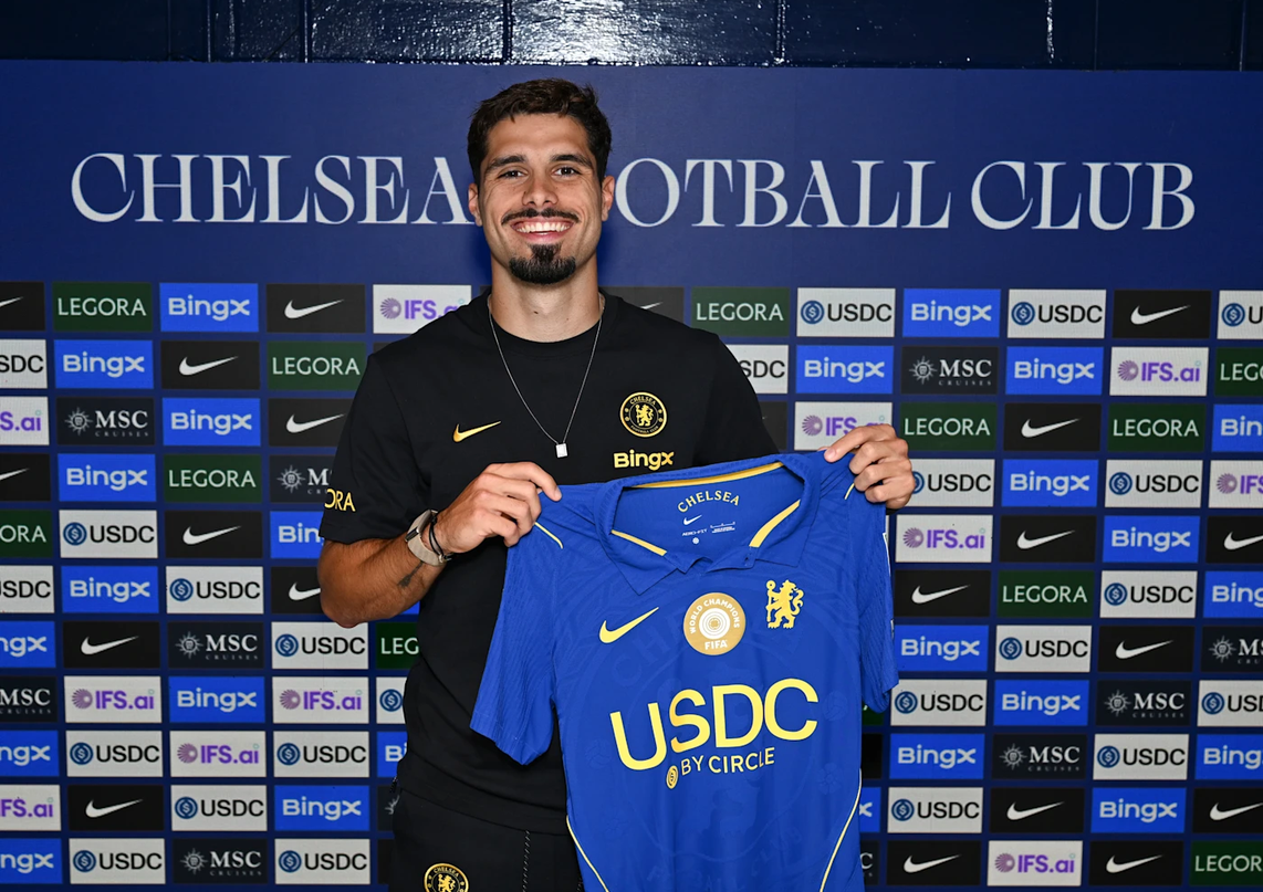 Chelsea'den Pedro Neto'ya yeni sözleşme