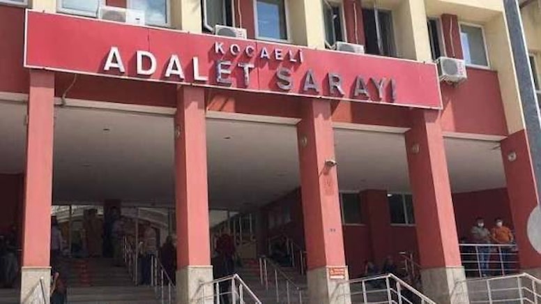 Deneme kabininde skandal! Kadının görüntüsünü çekmeye çalıştı, 2 yıl 6 ay hapis aldı - Görsel 1
