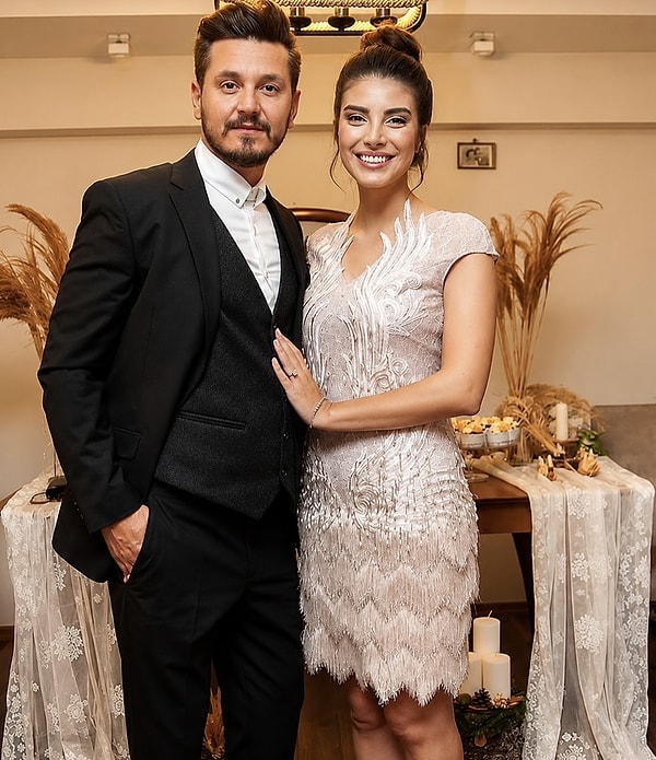 Deniz Baysal sosyal medyadan eşinin soyadını sildi, boşanma süreci çekişmeli hale geldi - Görsel 2