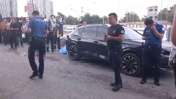 Diyarbakır'da ortalık savaş alanına döndü: Ölüler var - Görsel 3
