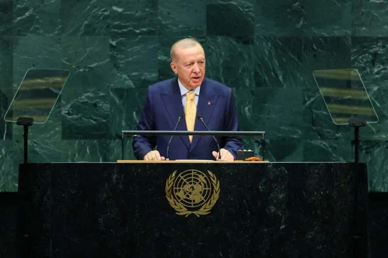 Erdoğan BM kürsüsünde Sezai Karakoç'un şiirini okudu; Binali Yıldırım gözyaşlarını tutamadı - Görsel 2