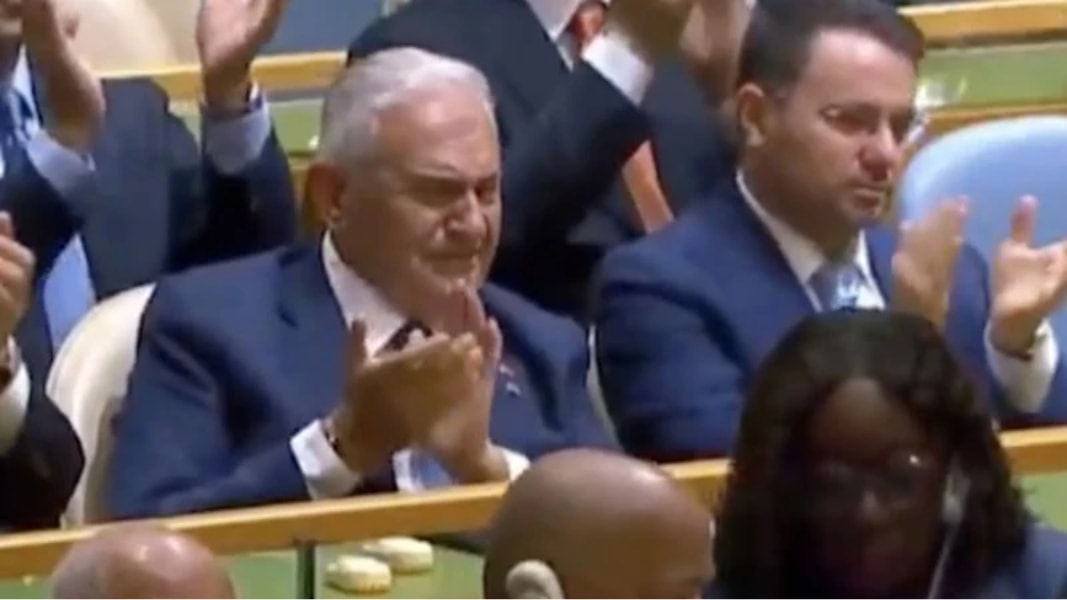 Erdoğan BM kürsüsünde Sezai Karakoç'un şiirini okudu; Binali Yıldırım gözyaşlarını tutamadı