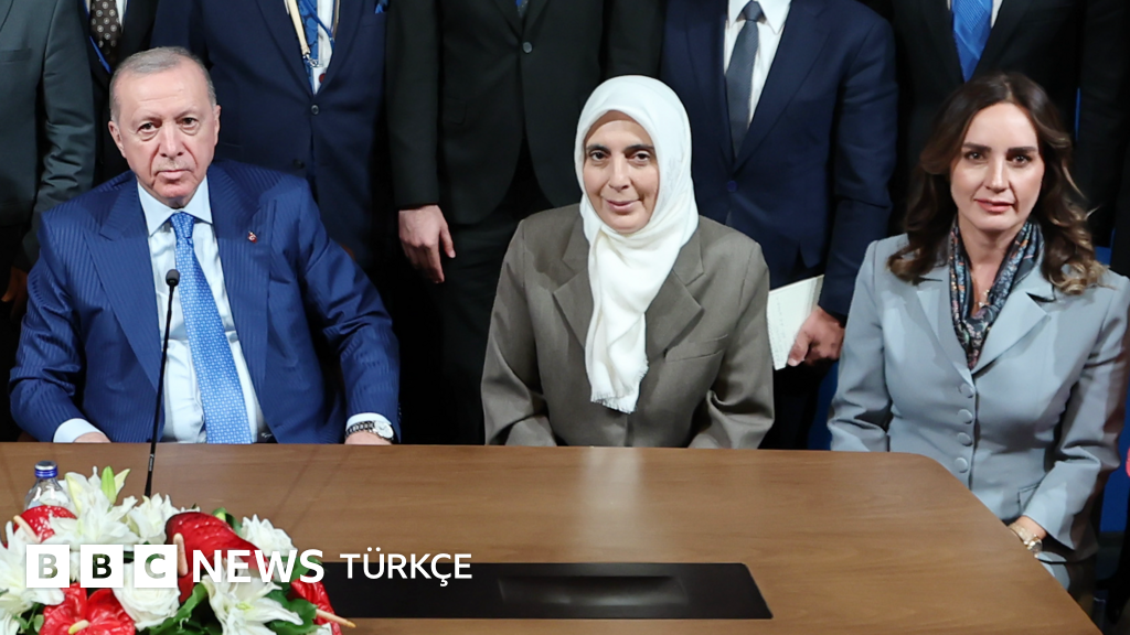 Erdoğan fon krizinde "sorumluluk sorgulanacak" vurgusu yaptı, Şimşek istifa söylentelerini reddetti