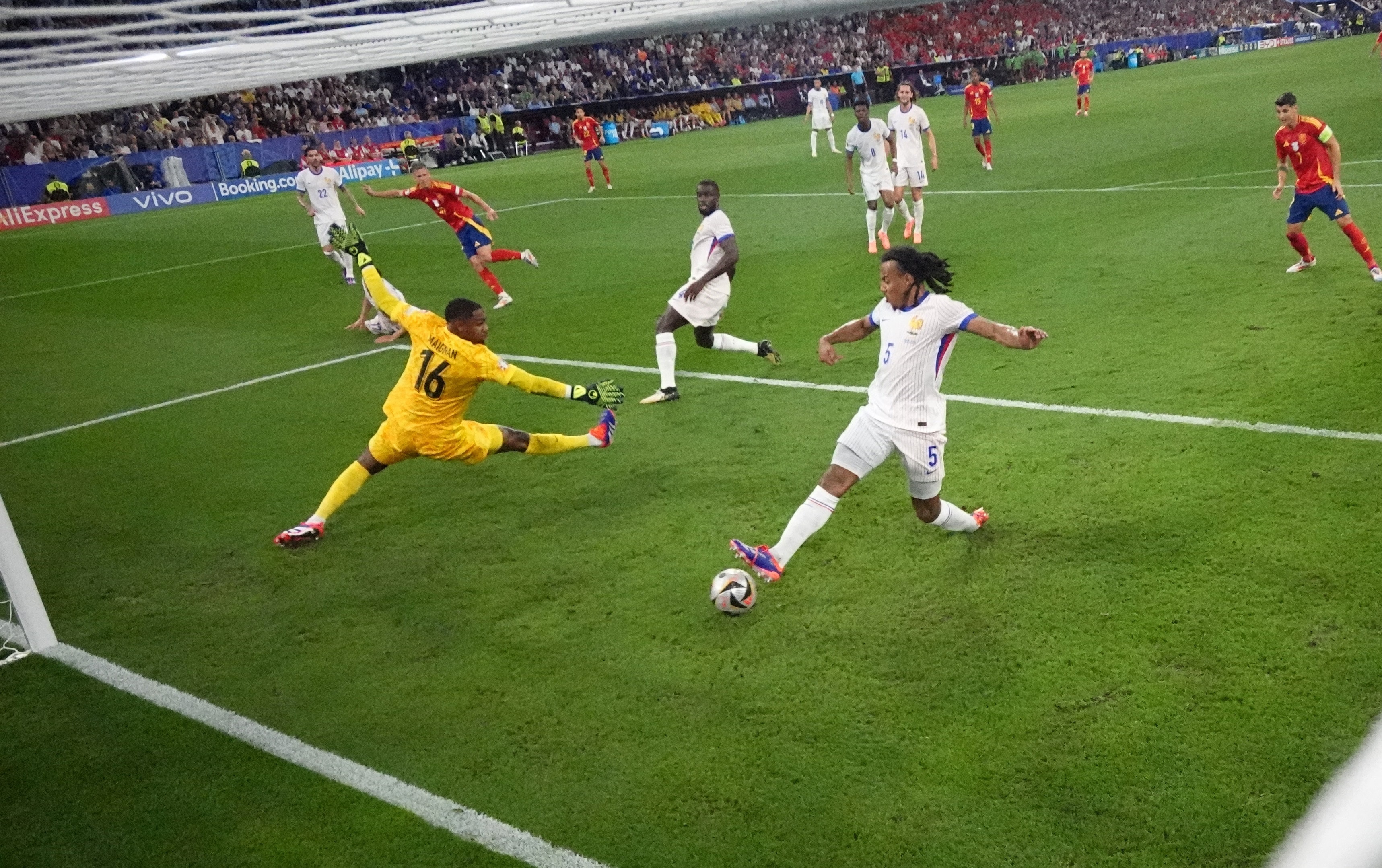 EURO 2024'ün ilk finalisti İspanya oldu - Görsel 4