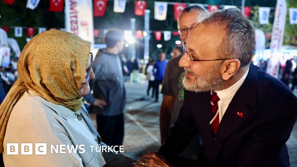 Eyüpsultan'da yolsuzluk operasyonu: Belediye Başkanı Özmen dahil 28 kişi gözaltına alındı