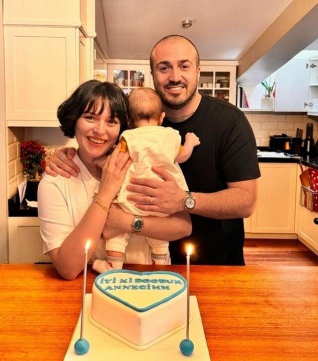 Ezgi Mola eski eşiyle görüntülendi: Oğulları Can'ı parka götürdüler - Görsel 2