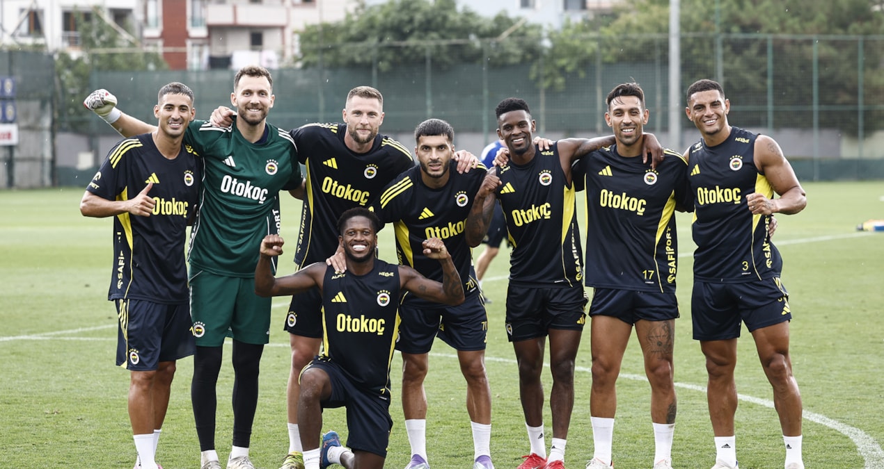 Fenerbahçe'de beklenen ayrılık gerçekleşti, yeni kulübü belli oldu - Görsel 1
