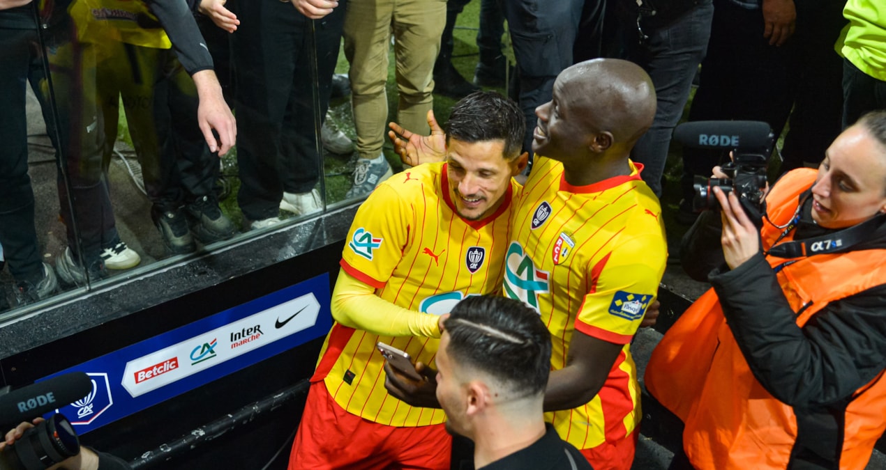 Fenerbahçe'nin istediği yıldıza tekme tokat saldırdılar - Görsel 1