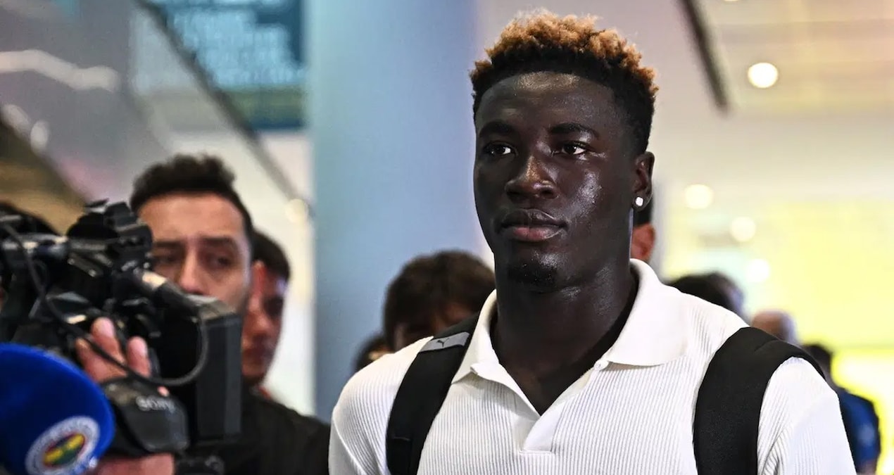 Fenerbahçe yeni transferi resmen açıkladı! İmza töreni tarihi belli oldu - Görsel 1