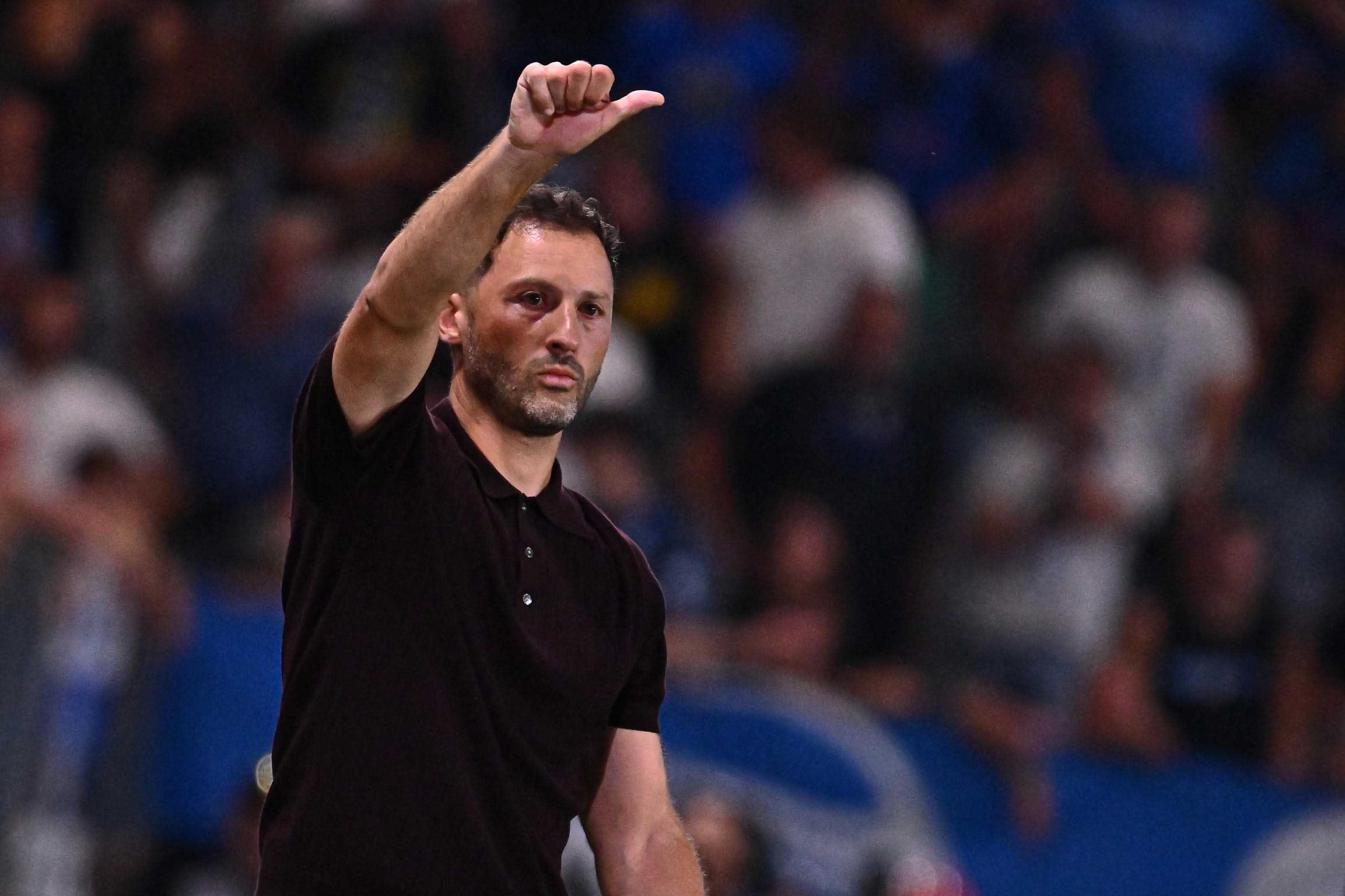Fenerbahçeli taraftarların çiçeklerle uğurladığı Domenico Tedesco, Bologna'dan 4 maçta kovuldu