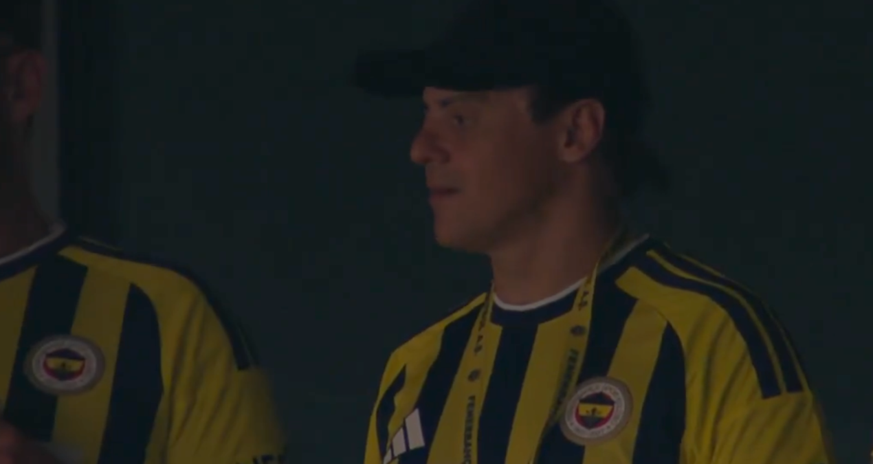 Formula 1 efsanesi Fenerbahçe formasıyla maçta - Görsel 1
