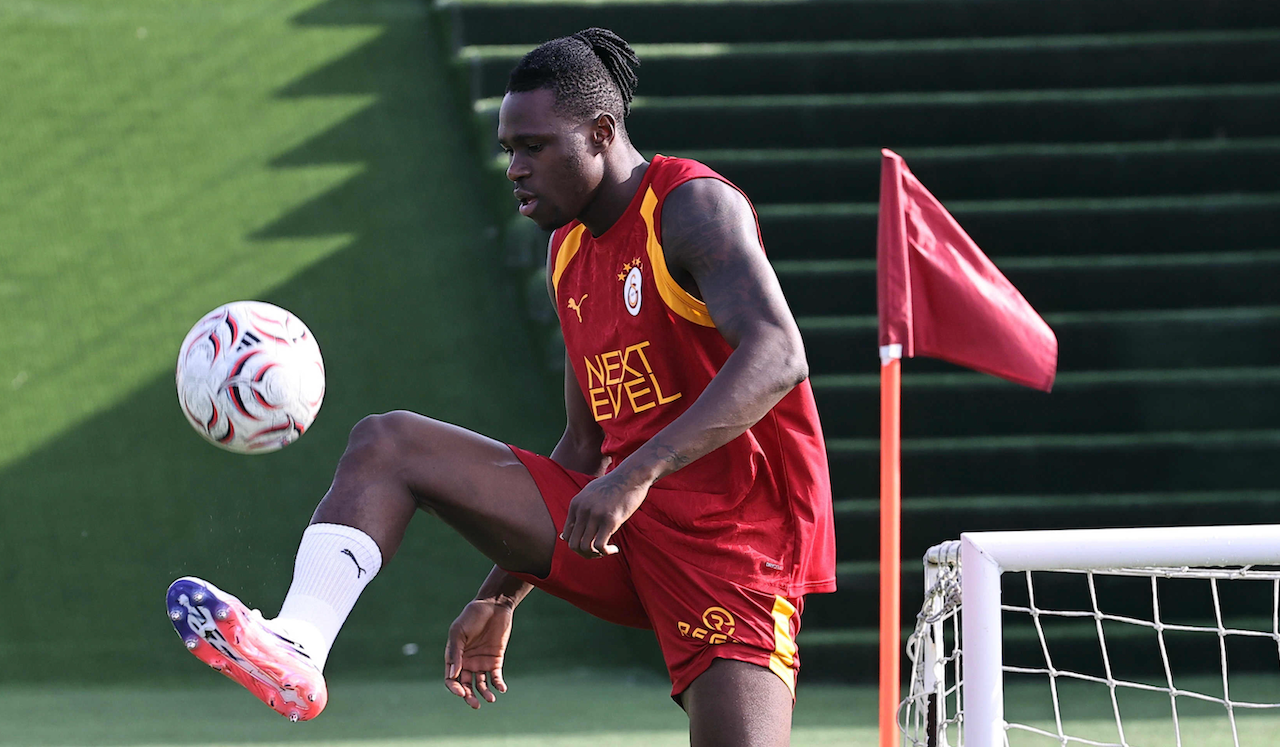Galatasaray'da Singo'nun dönüş tarihi belli oldu!
