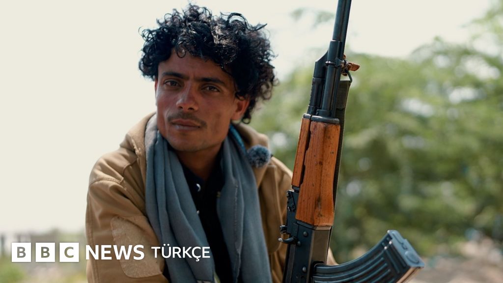 Husiler Taiz'i kuşatırken Muha limanını ele geçirdi: Siviller kaçarken petrol fiyatları yükseldi