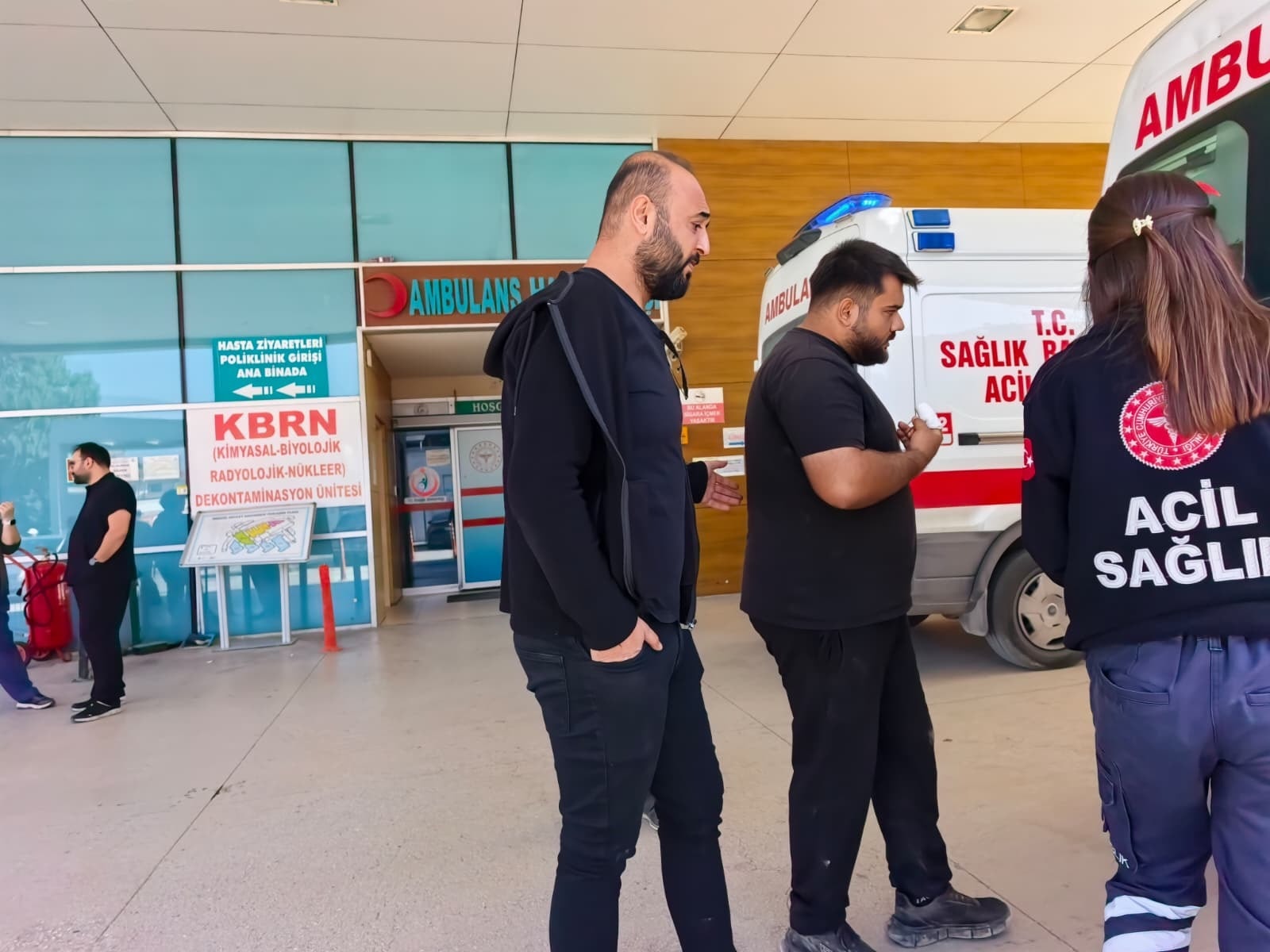 İnegöl'de içecek fabrikasında iş kazası: 24 yaşlı işçinin kesen parmağı buzla hastaneye getirildi - Görsel 2