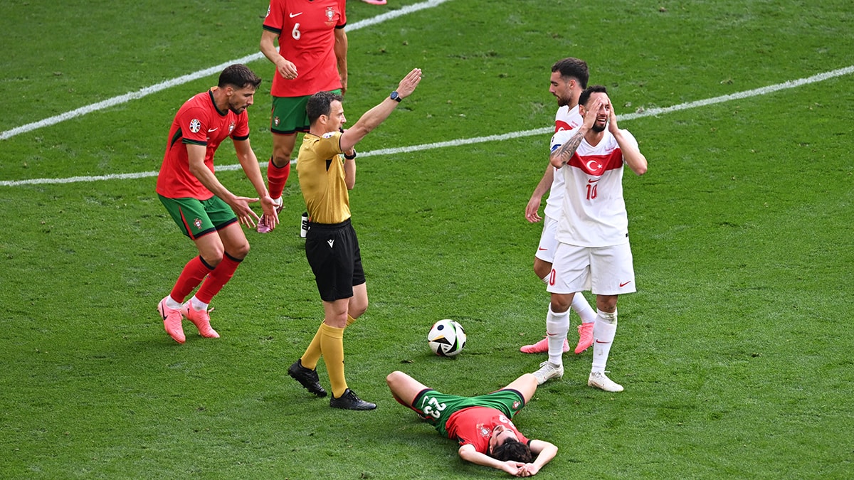 İngiltere-Hollanda maçında şike skandalıyla tanınan Felix Zwayer hakem olacak - Görsel 2