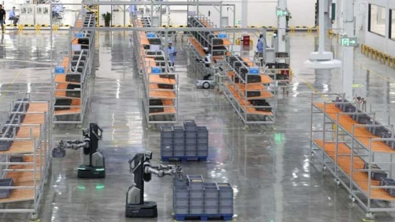 İnsansı robotlar kendi fabrikalarını kurdu: Her 10 dakikada bir yeni robot üretiyorlar - Görsel 1