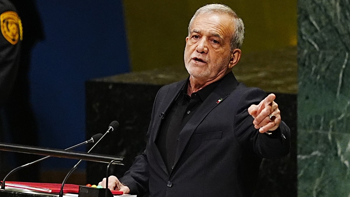 İran cumhurbaşkanı fotoğrafları gösterdi: ABD heyeti salonu terk etti - Görsel 3