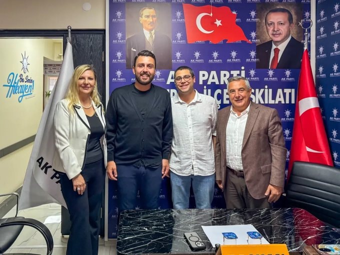 İsim benzerliği dikkat çekti: Bandırmalı Özgür Özel AKP'ye katıldı