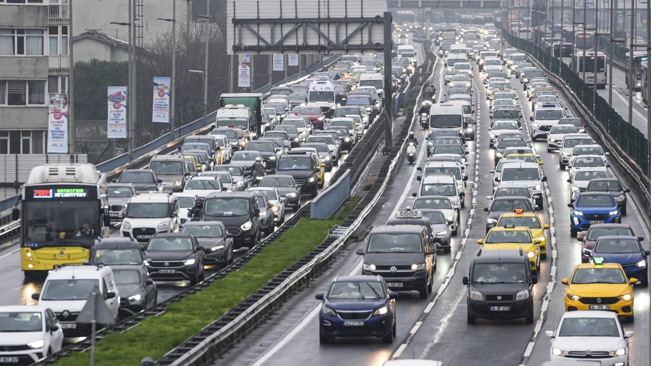 İstanbul’da bazı yollar etkinlik nedeniyle trafiğe kapatıldı