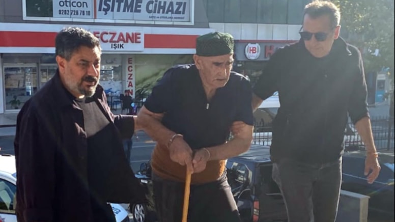 Karısını satırla katleden bastonlu dedenin 24 torunu varmış - Görsel 1