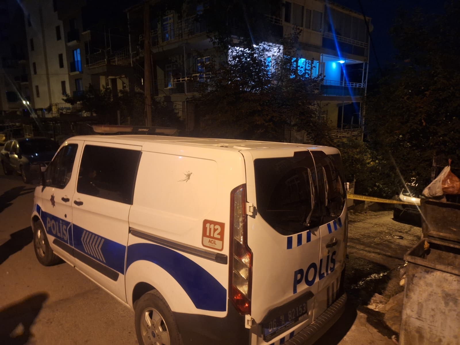Kavga ve silah sesleri geldi; 3 kişi evde öldürülmüş halde bulundu - Görsel 3