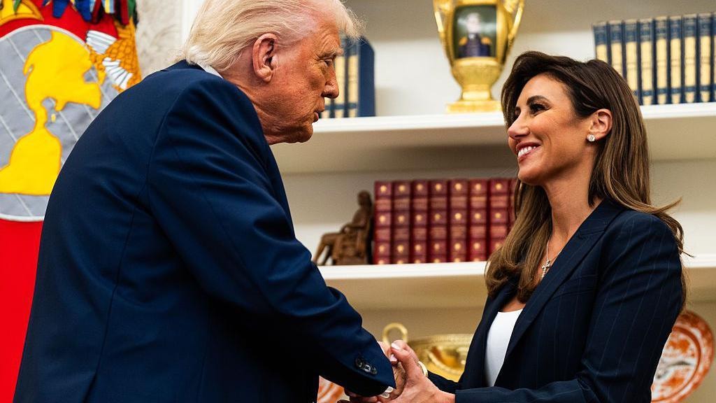 Miller Holding sahibi Mildon'un yeni damadı: Trump'ın eski avukatı Alina Habba - Görsel 4