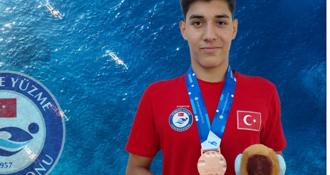 Milli yüzücü İbrahim Burhan’dan bronz madalya - Görsel 1