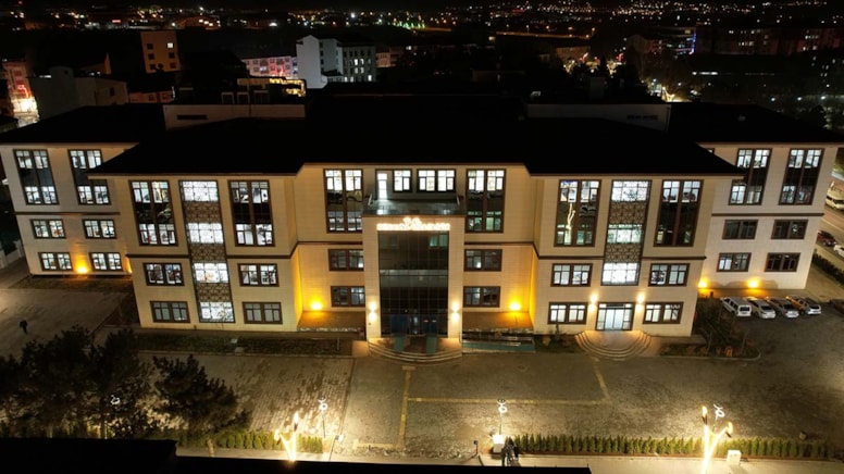 Öğrenci yurdunda asansör kazası! Hastaneye kaldırıldı - Görsel 1
