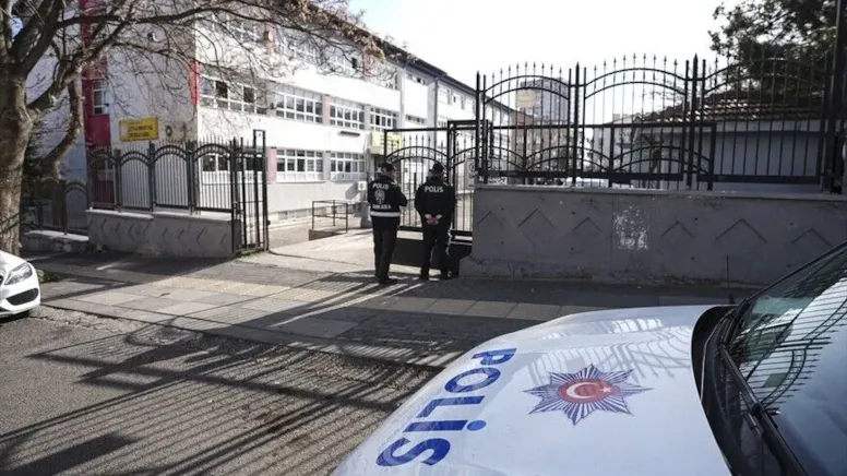Okullarda yeni dönem! Polis görevlendirilecek, randevu zorunlu olacak - Görsel 1