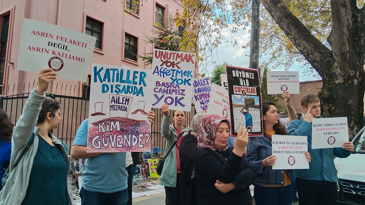 Ölüsü mezarda olanlar kendini şanslı sayıyor