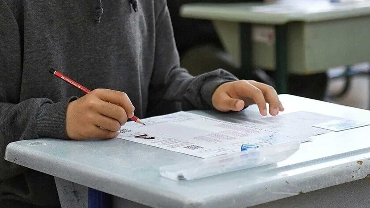ÖSYM'den hafta sonu sınav takvimi: 26-27 Eylül'de üç farklı sınav, kimlik sorunu yaşayanlar için nüfus müdürlükleri açık kalacak