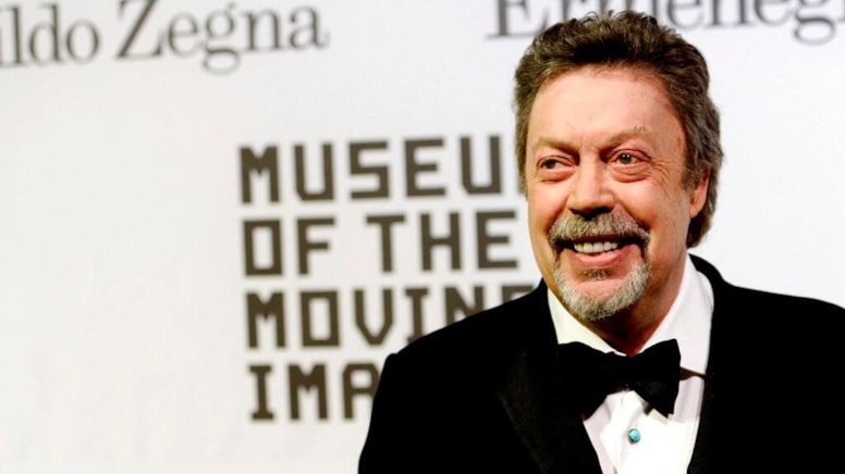 Oyuncu Tim Curry yaşamını yitirdi - Görsel 1
