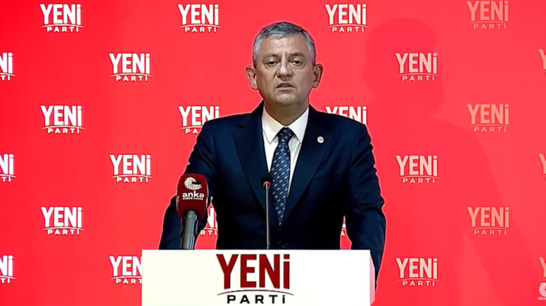 Özgür Özel'den Turgutlu'daki okul saldırısı sonrası dikkat çeken mesaj: "Yerine getirilmeyen bir kamu sorumluluğu var" - Görsel 1