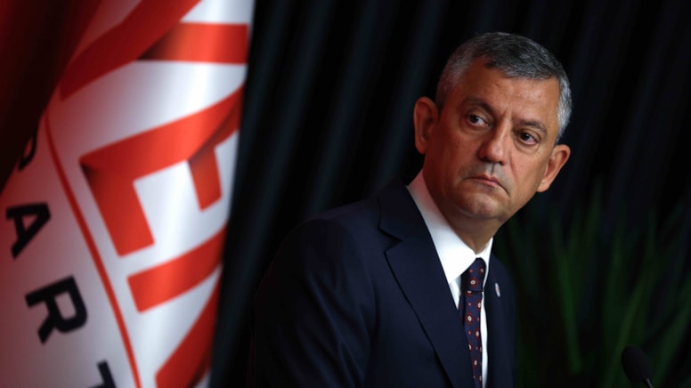 Özgür Özel: "Fon krizi asrın soygunu, kazanan AKP'lilerden mal varlıklarıyla tahsil edilip mağdurlara verilmeli" - Görsel 1